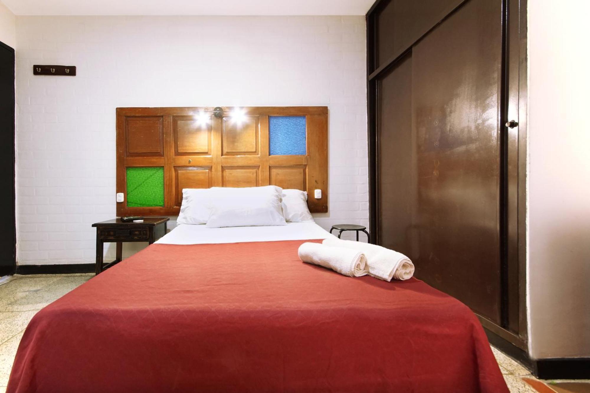 Ding-Dong Hostel Cali Kültér fotó