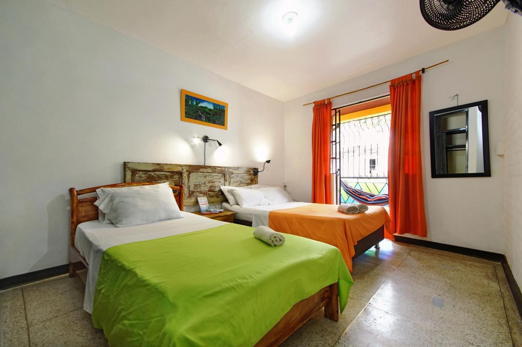 Ding-Dong Hostel Cali Kültér fotó