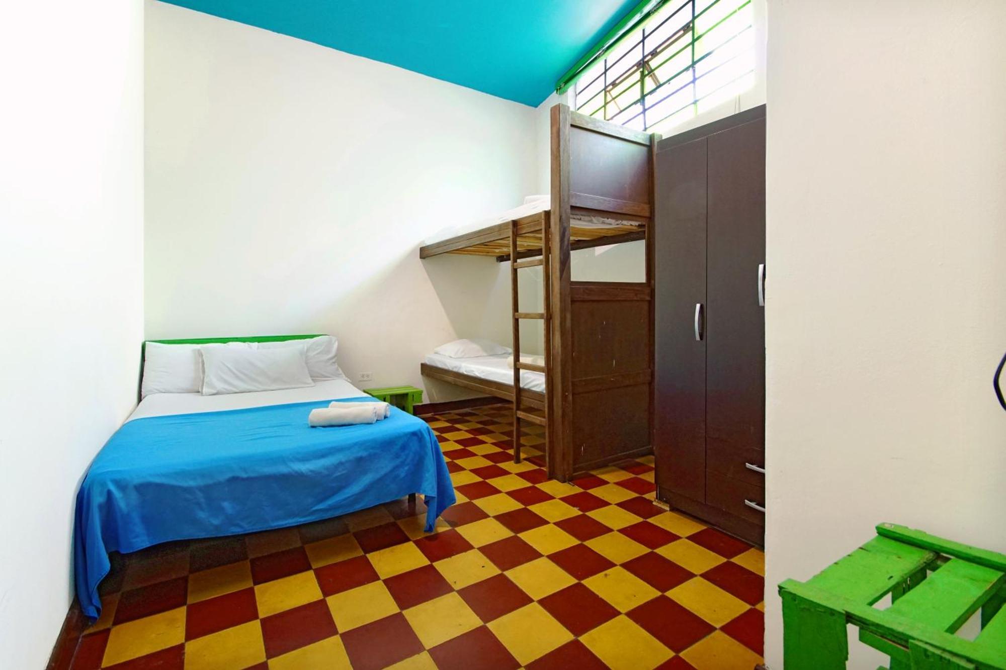 Ding-Dong Hostel Cali Kültér fotó